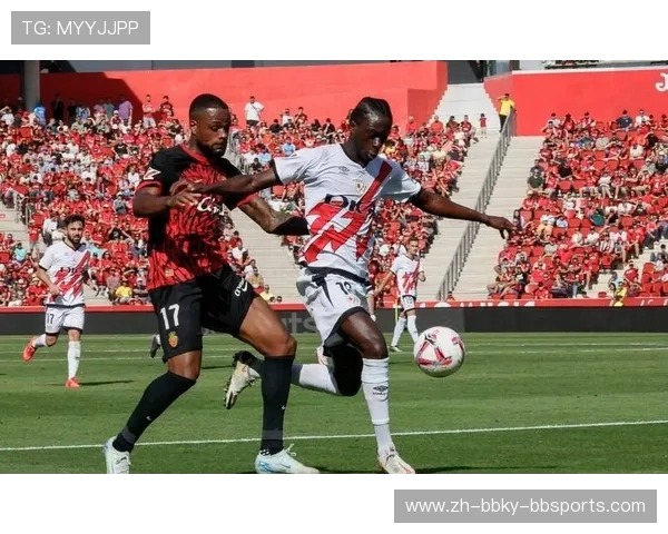 马洛卡主教练在战术调整中的作用与面临的挑战分析 马洛卡主教练在战术调整中的作用与面临的挑战分析